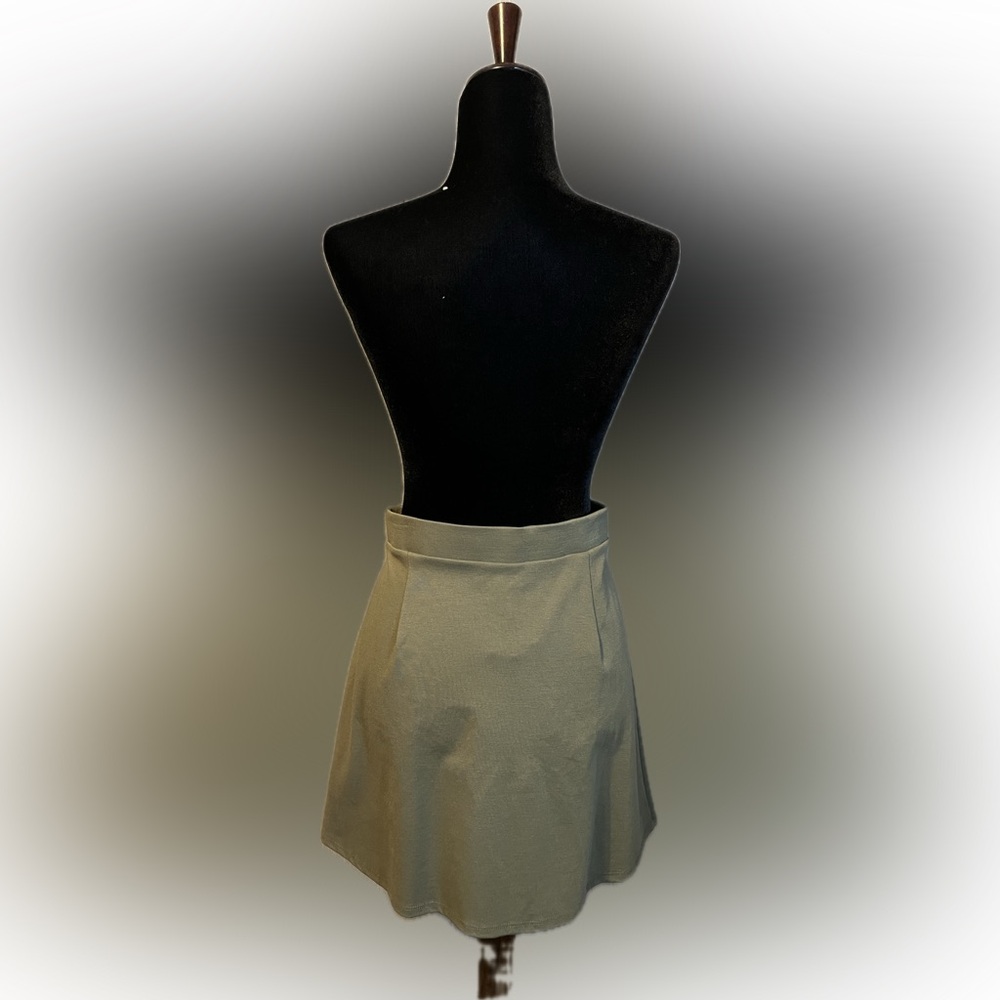 ModCloth Olive Green Pleated Mini Skirt size L - Picture 3 of 10